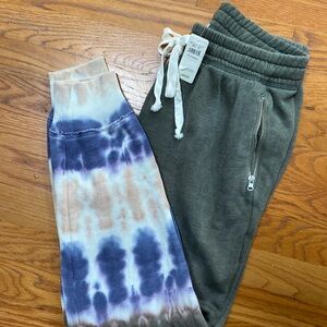 Aerie, size small super soft sweatpants with tie-dye detail